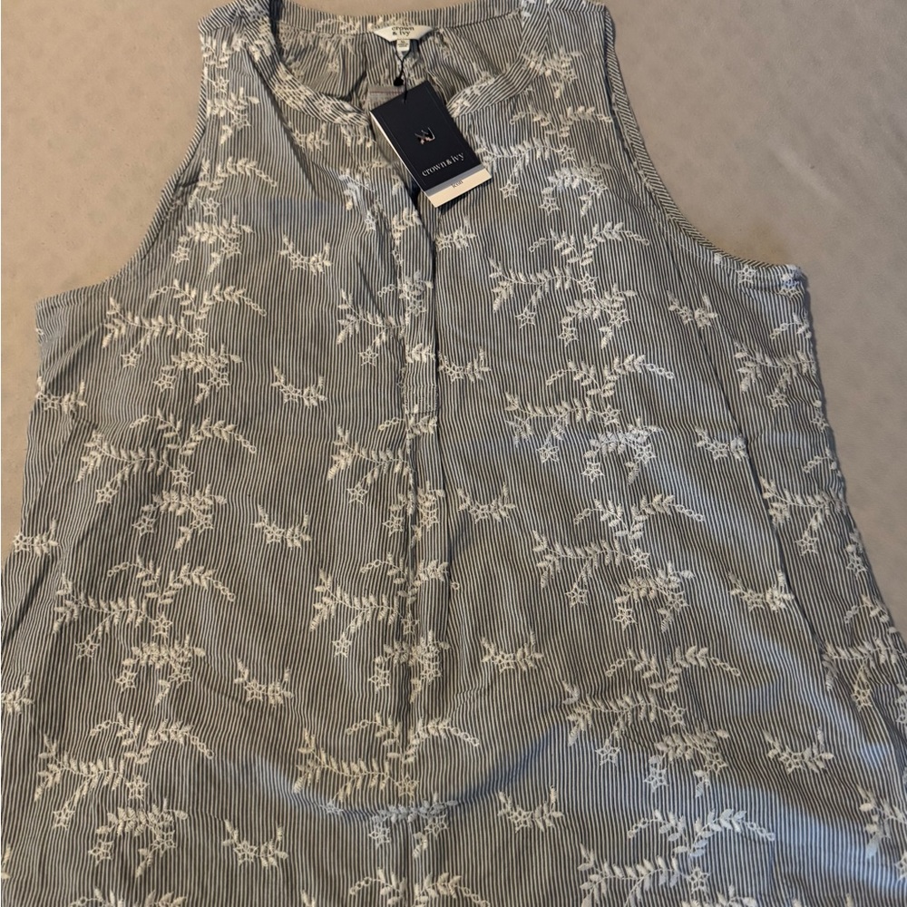 Crown & Ivy Blue and White Floral Blouse